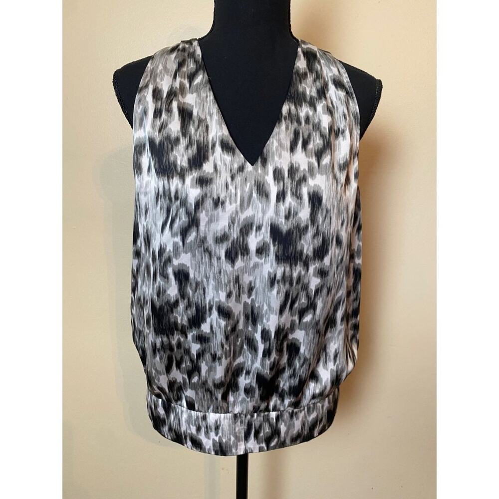 laundry by shelli segal v-neck tank top 8 medium